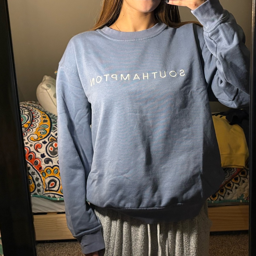 South Hampton Blue Crewneck